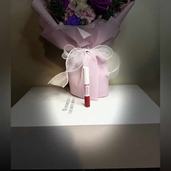 Sephora SClean Liquid Lipstick - Picture 1 of 3